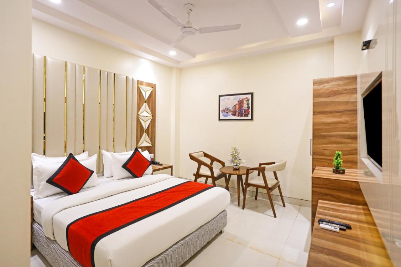 Frank Stay-Newly Built Worth -2Mins Walk From Rk Ashram Metro Satation Нью-Делі Екстер'єр фото