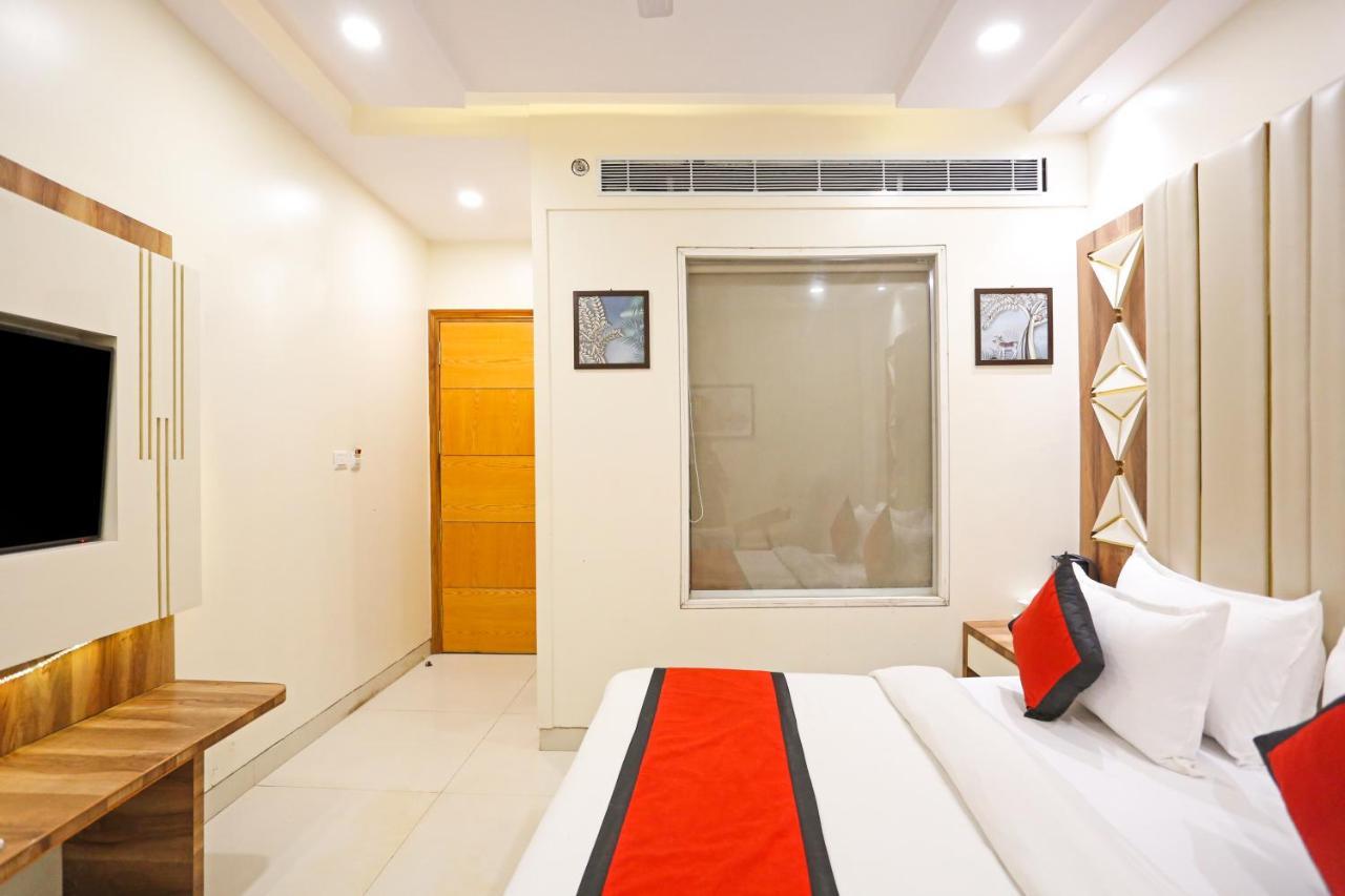 Frank Stay-Newly Built Worth -2Mins Walk From Rk Ashram Metro Satation Нью-Делі Екстер'єр фото