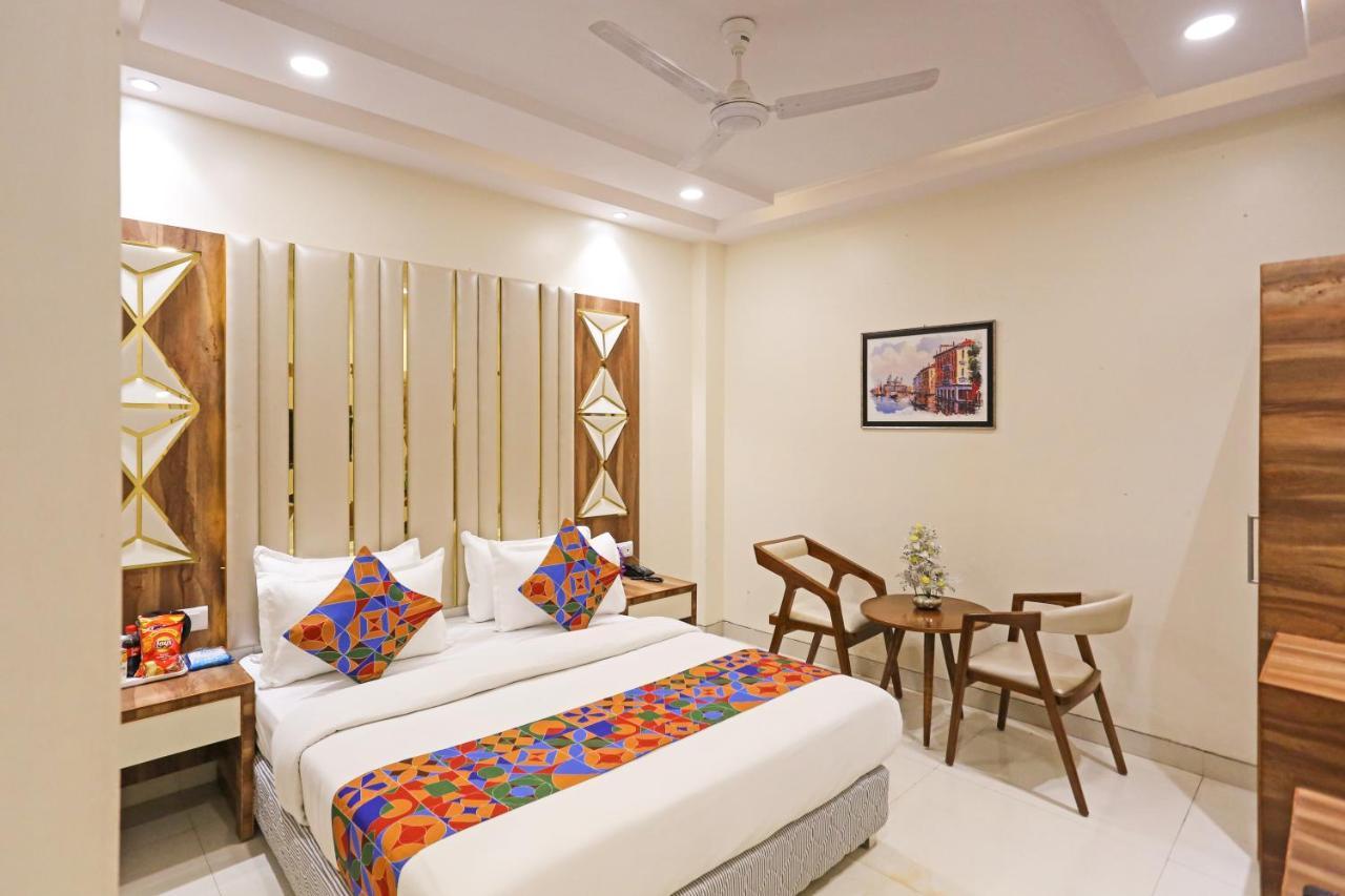 Frank Stay-Newly Built Worth -2Mins Walk From Rk Ashram Metro Satation Нью-Делі Екстер'єр фото