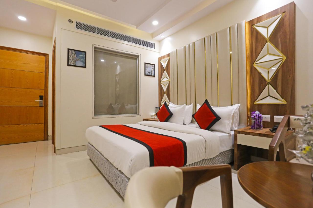 Frank Stay-Newly Built Worth -2Mins Walk From Rk Ashram Metro Satation Нью-Делі Екстер'єр фото